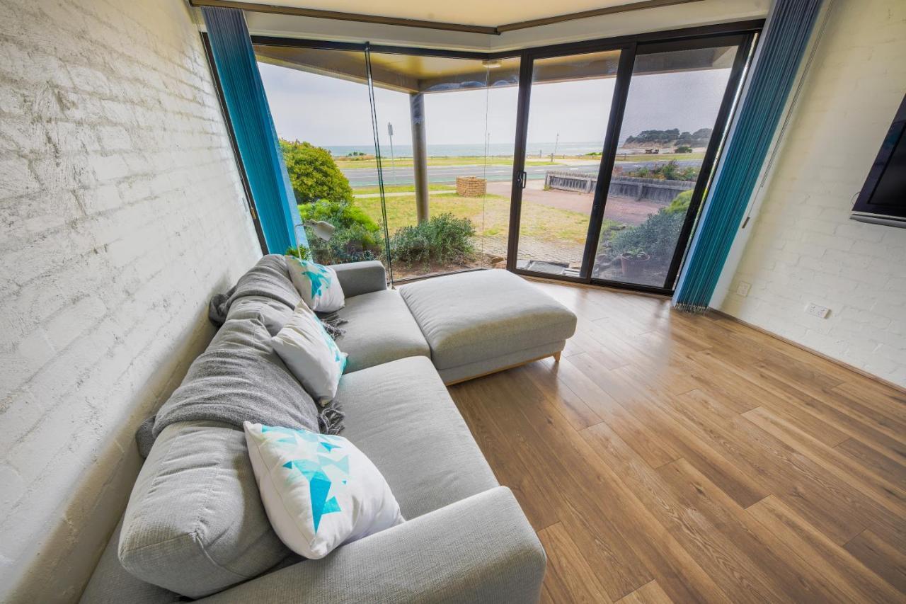 Max'S Beachside Holiday Home Торки Экстерьер фото